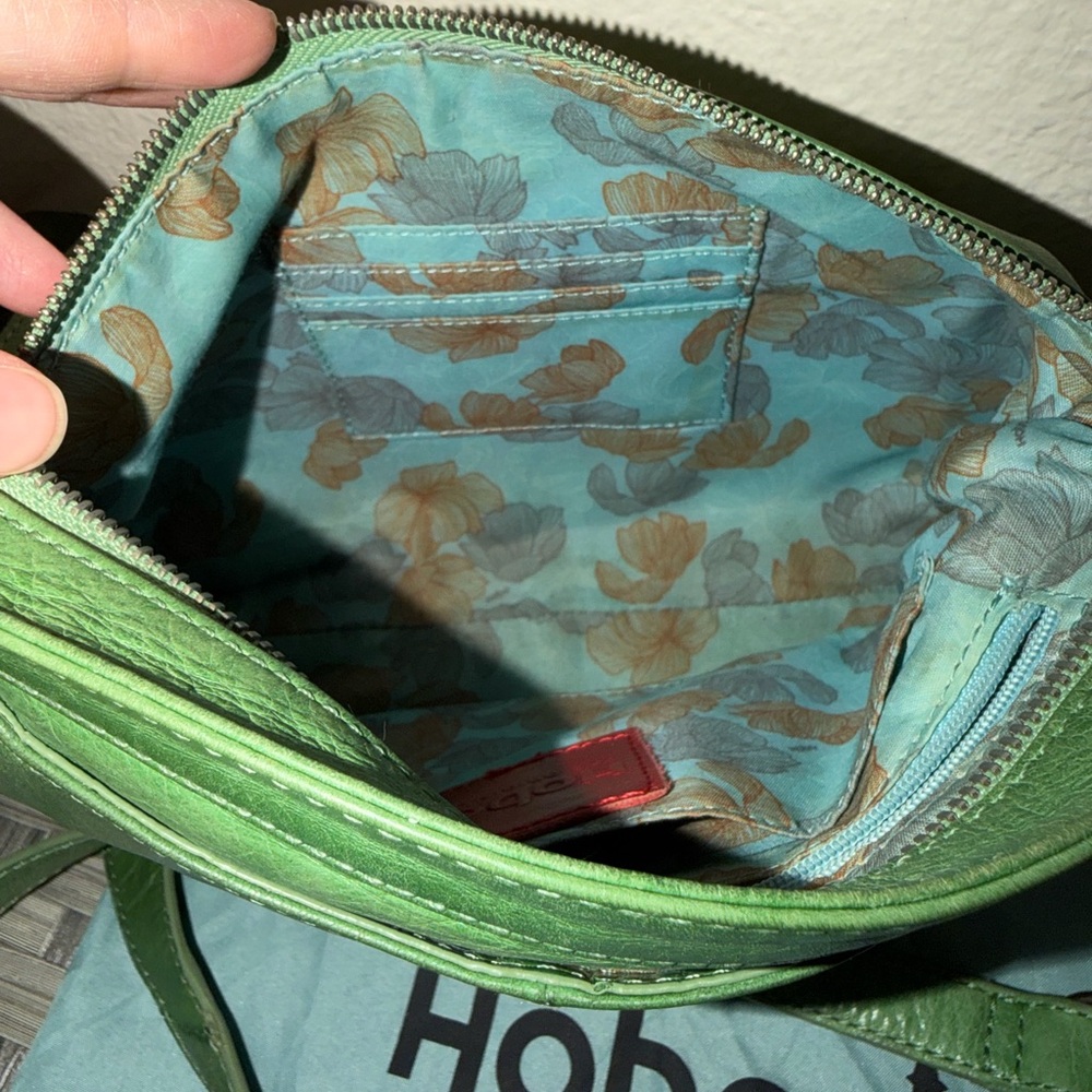 HOBO The Original Green Leather Crossbody Bag - Picture 10 of 16